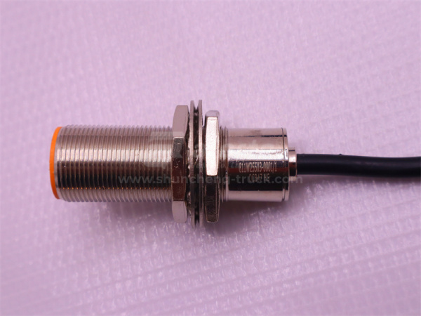 Датчик стоп сигналов HOWO T5G