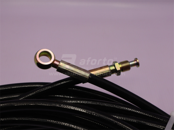 Шланг сцепления SHAANXI F3000/M3000/X3000 4,2 м. быстросъёмный - под штуцер (оригинал)