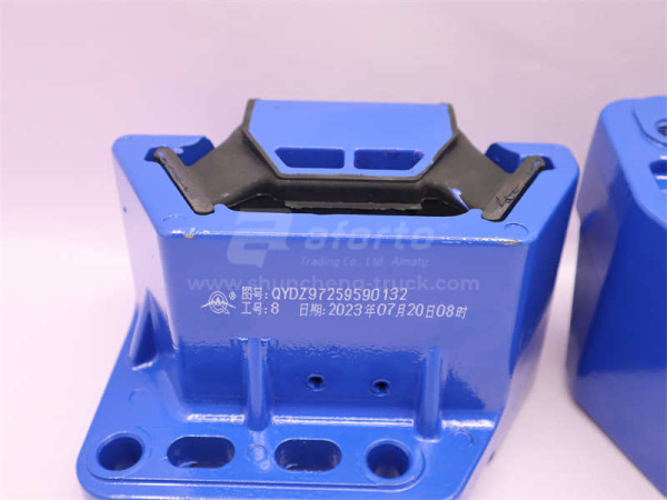 Подушка двигателя SHAANXI X3000 передний правая QINYAN