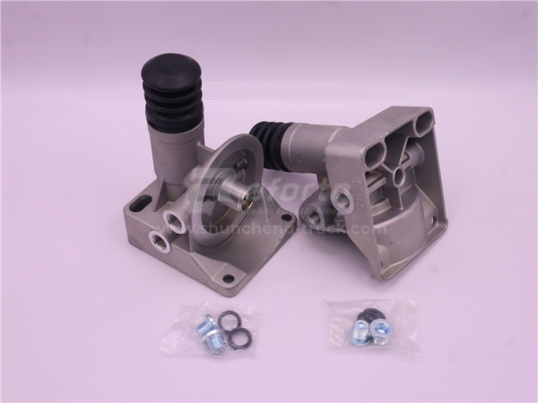 Кронштейн фильтра топливного WD615 14mm*1.5 черная