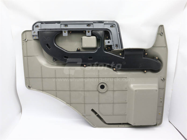 Обшивка двери HOWO правая