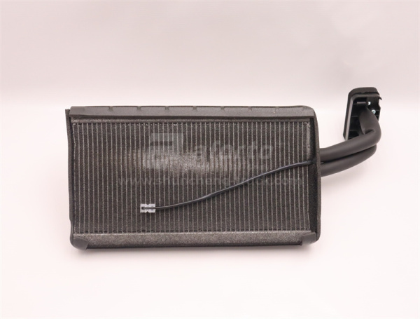 Радиатор кондиционера HOWO TX (оригинал)