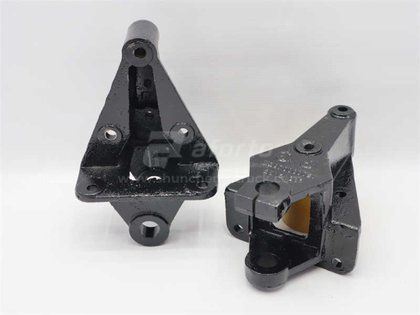 Кронштейн рессоры SHAANXI M3000 8*4 передней подвески задней левый