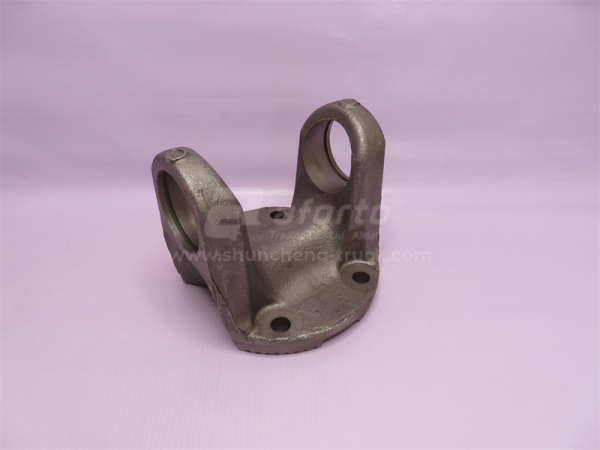 Фланец кардана HOWO D = 165 /крестовина D = 57 /Отверстий = 4