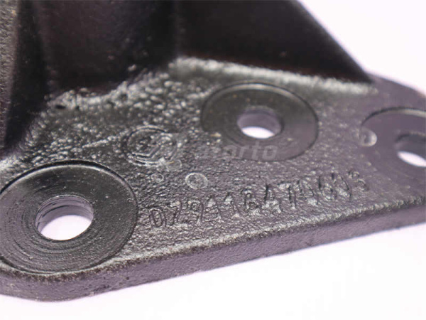 Кронштейн сошки рулевых тяг второго моста SHAANXI X3000 8*4 (оригинал)