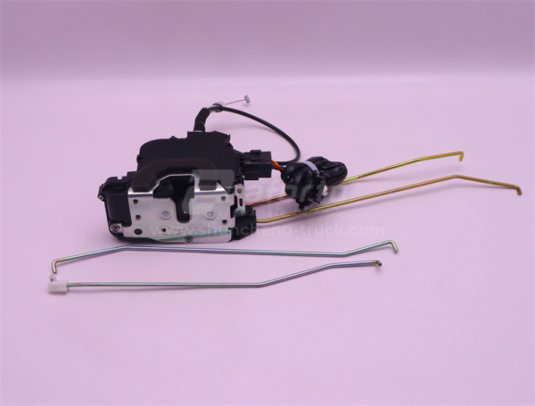 Замок двери кабины с тягой SHAANXI X3000 электрический левый (оригинал)