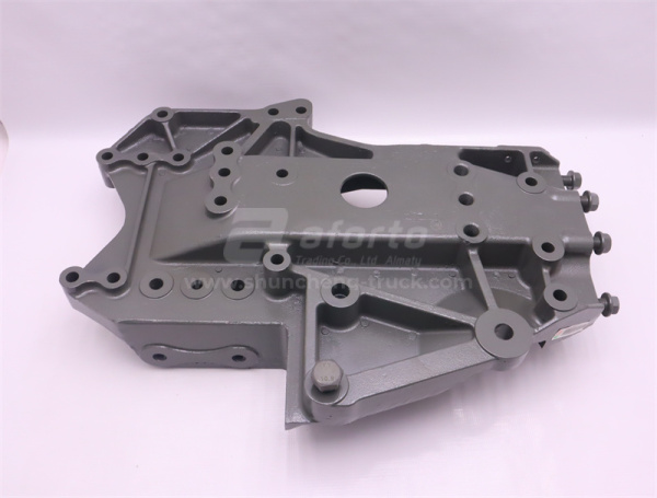 Кронштейн торсиона кабины HOWO TX правый (оригинал)