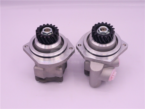 Насос ГУР HOWO A7 (17 зубьев)