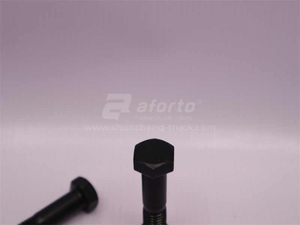 Болт кардана 12*60*1.75 SHAANXI/HOWO (хорошее качество)