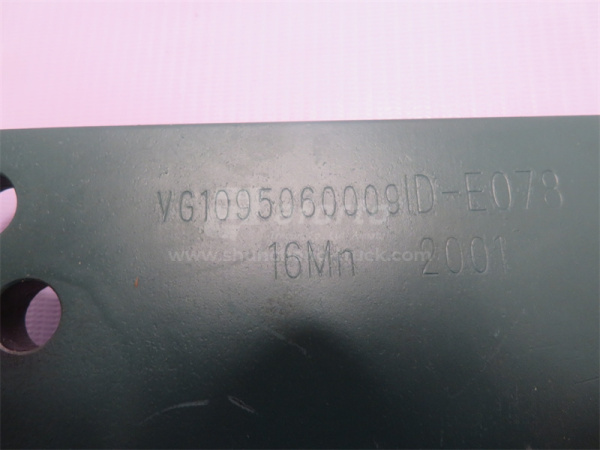 Кронштейн подушки двигателя D10 правой