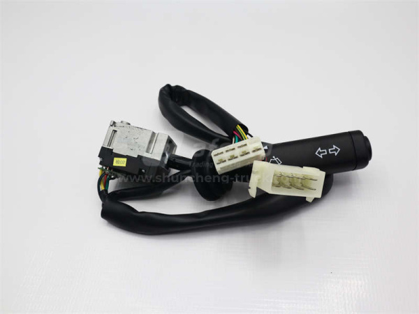 Переключатель света и поворотов подрулевой HOWO (оригинал)