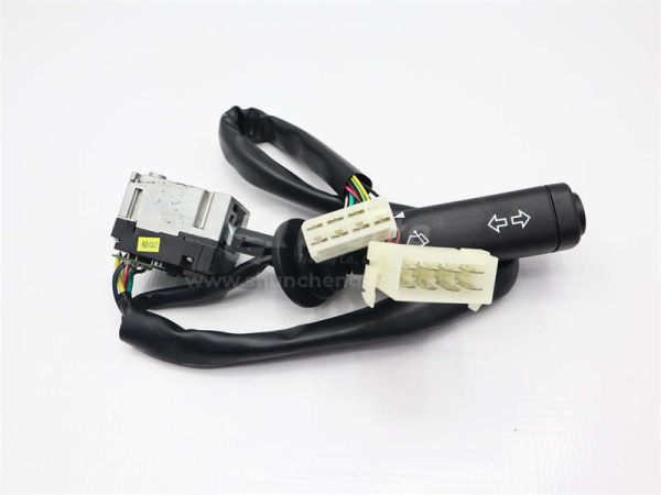 Переключатель света и поворотов подрулевой HOWO (оригинал)