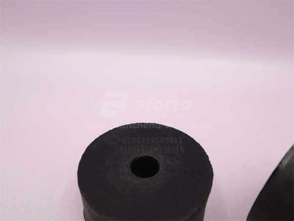 Подушка КПП SHAANXI X3000/X5000/L3000 (оригинал)