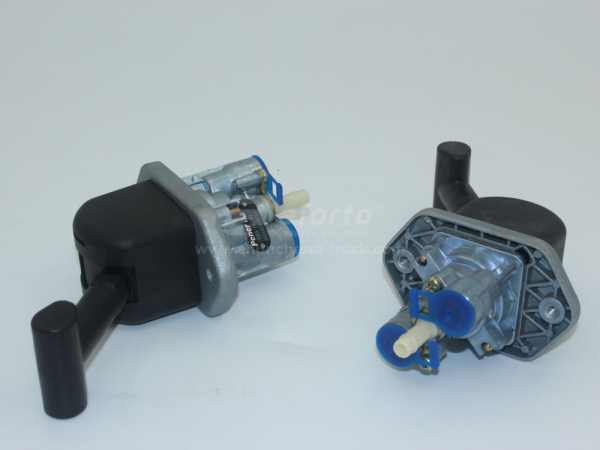 Клапан воздушный стояночного тормоза SHAANXI F2000/X3000/X5000/L3000/прицеп (2 отверстия) Pener