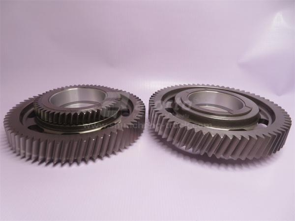 Шестерня средняя газораспределительного механизма D12 (оригинал)