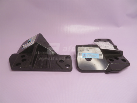 Кронштейн двигателя SHAANXI F3000 левый (оригинал)