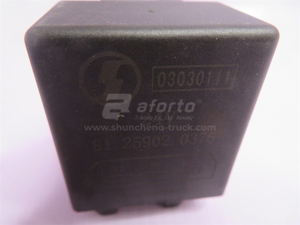 Реле 3 контактное SHAANXI 0376 (оригинал)