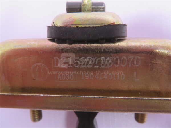 Ограничитель двери SHAANXI M3000/L3000 левая