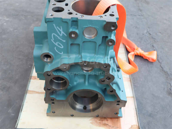 Блок двигателя D10 (оригинал)