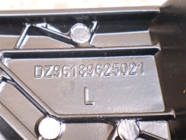 Кронштейн крепления передней фары H3000S/M3000S левый(алюминевый)