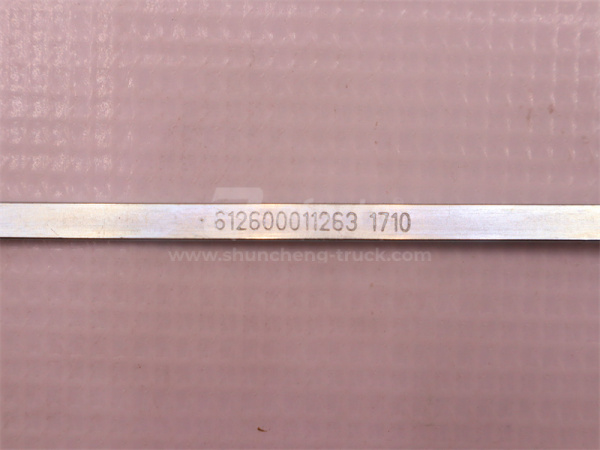 Щуп маслоизмерительный SHANTUI SD16 WD615 41cm (оригинал)