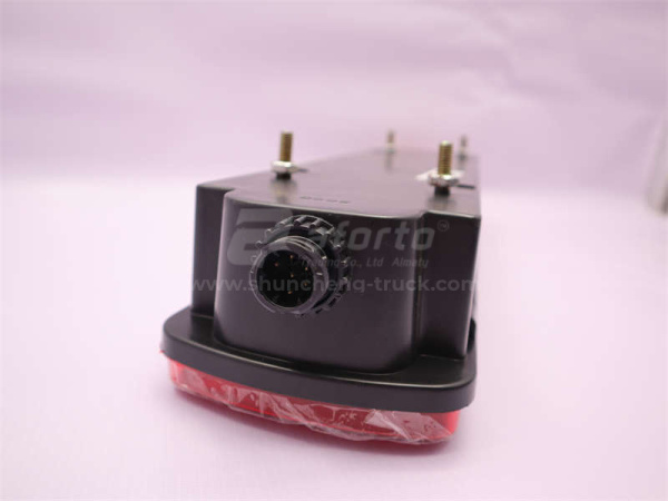 Фонарь задний SITRAK C7H/T5G правая