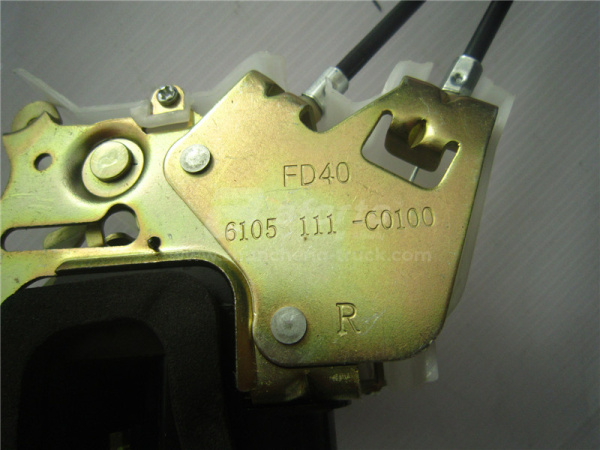 Замок двери кабины DONGFENG TIANLONG в сборе правой