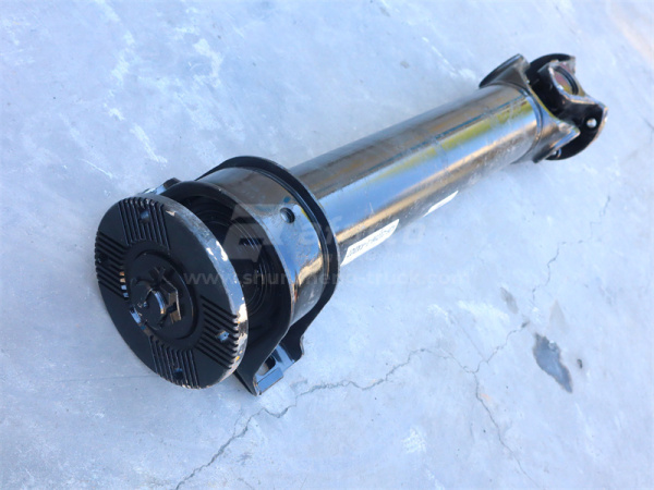 Кардан 890мм фланец-180 крестовина-57 отв.-4 SHAANXI F2000 8*4 с подвесным