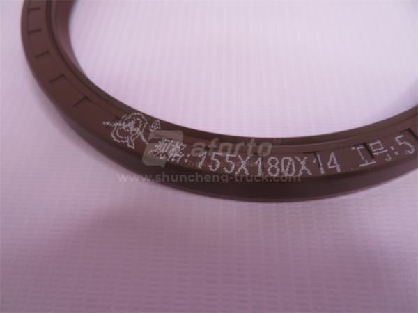 Сальник ступицы задней FAW 457 155*180*14 QINYAN