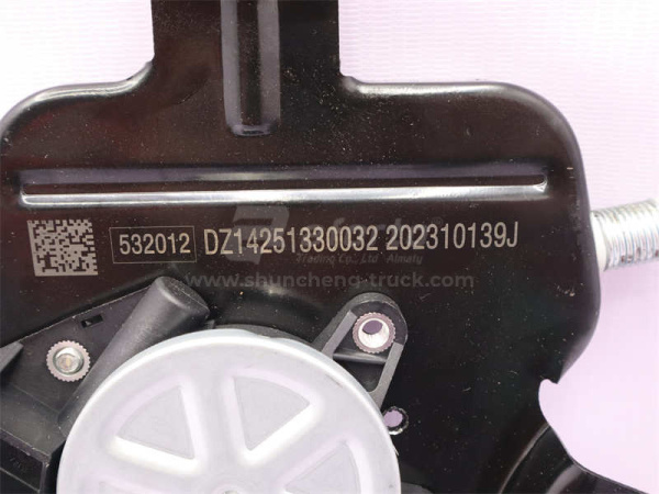 Стеклоподъемник SHAANXI X3000/X5000/X6000 электрический правый