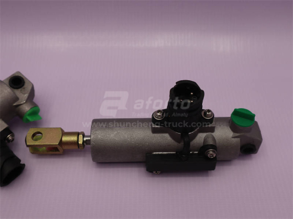 Пневмоцилиндр блокировки дифференциалов мостов SHAANXI F2000 новая модель (оригинал)