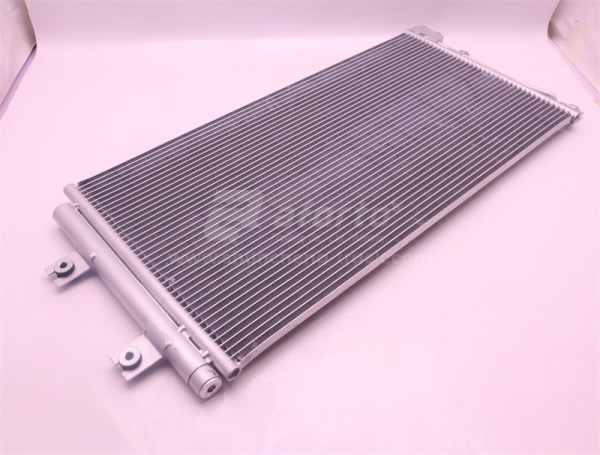 Радиатор кондиционера HOWO TX/SITRAK