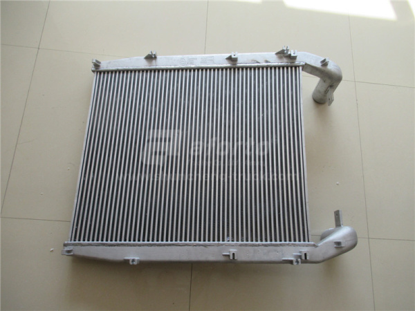 Радиатор интеркулера HOWO 70T D12 0080 50