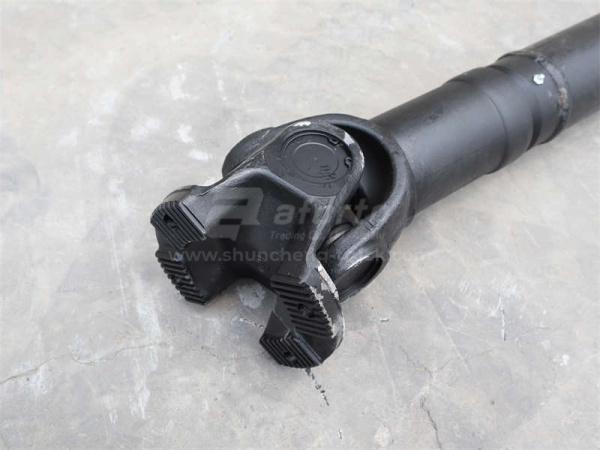 Кардан 1730мм фланец-180 крестовина-57 отв.-4 SHAANXI F3000