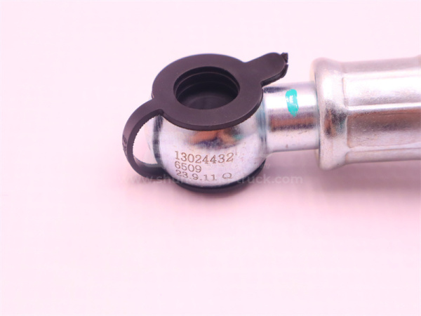 Шланг водяной охлаждения компрессора WEICHAI DEUTZ WP6.210E32 (оригинал)