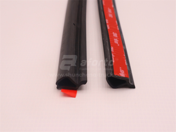 Резинка уплотнительная двери короткий SITRAK C7H (оригинал)