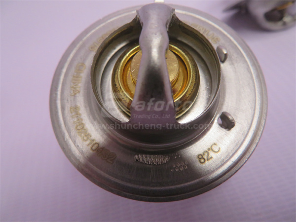 Термостат CUMMINS 6BT 82° (оригинал)