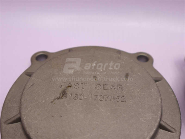 Крышка КПП FAST JS180 промежуточного вала демультипликатора