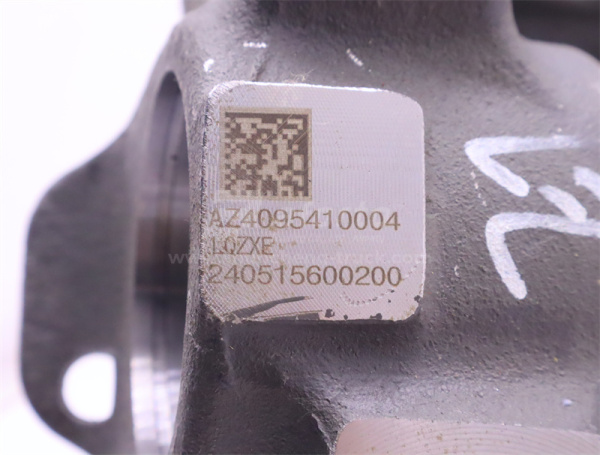 Кулак поворотный HOWO TX/2020/HOWO 30T/HOWO 40T правый (оригинал)