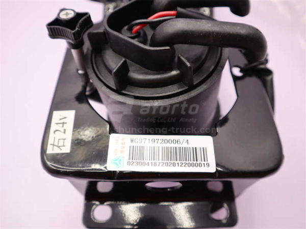 Фара HOWO 2007 противотуманная правая (оригинал)