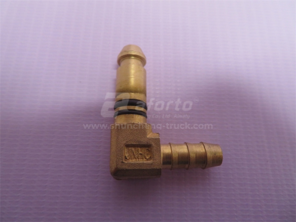 Штуцер угловой NG8/NW6 HOWO