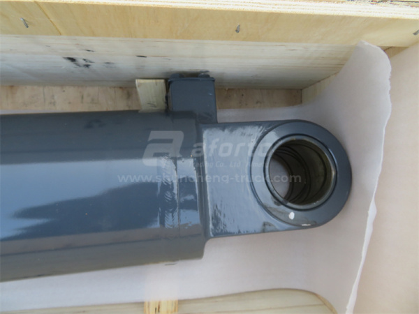 Гидроцилиндр разгрузки ковша XCMG ZL50G (оригинал)