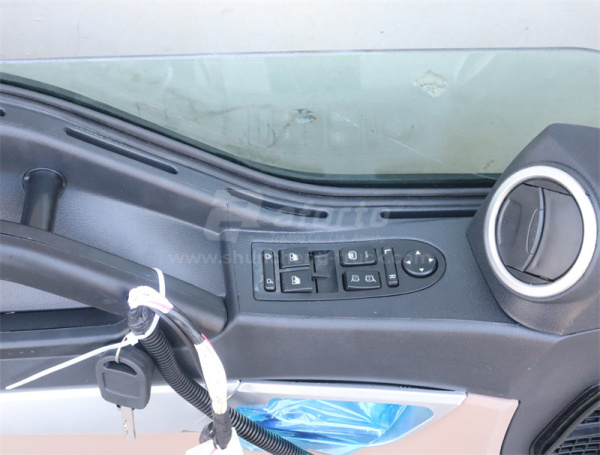 Дверь кабины HOWO T5G/C7H/TX в сборе белый левая