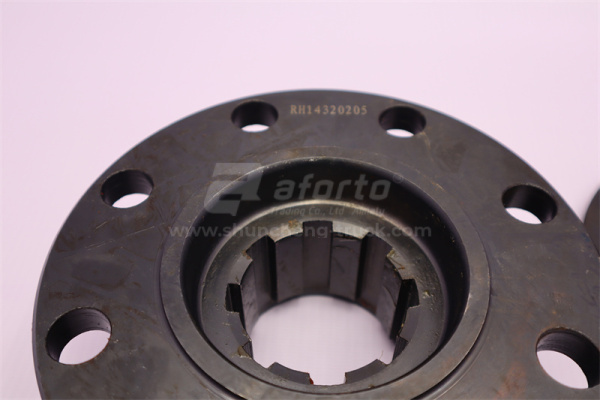 Фланец моста STEYR среднего 165/65/8/8 (диаметр /высота/шлицы /отверстия)