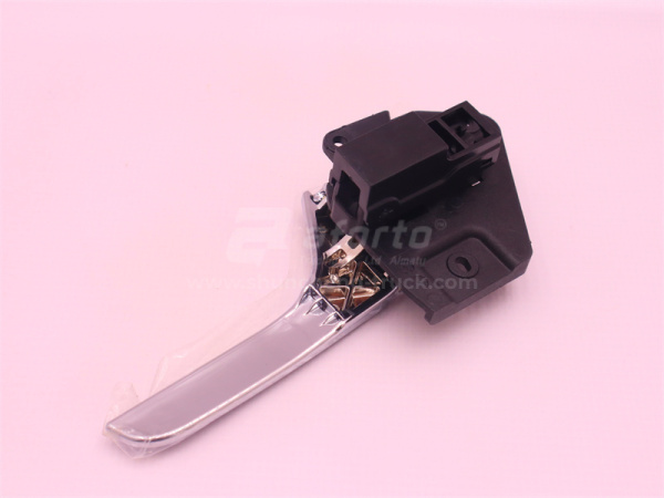 Ручка двери кабины внутренняя левый SHAANXI X6000/X5000 2019 (оригинал)