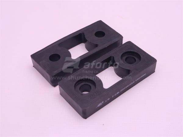 Подушка радиатора верхняя HOWO 70T QINYAN