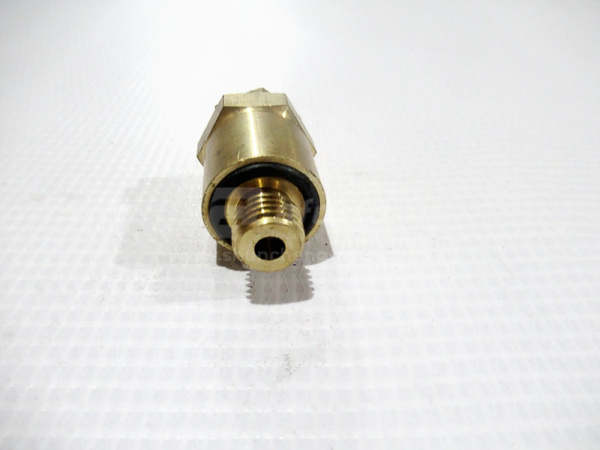 Переходник штуцерг со штуцером ГУР SHAANXI X6000 M12/NG8 (оригинал)