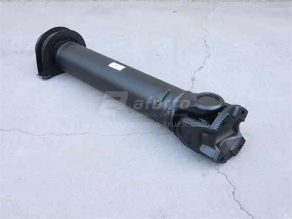 Кардан 1060 мм фланец-180 крестовина-68 отв.-4 FOTON