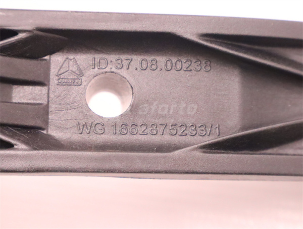 Кронштейн козырька солнцезащитного HOWO TX (самосвал) правый (оригинал)