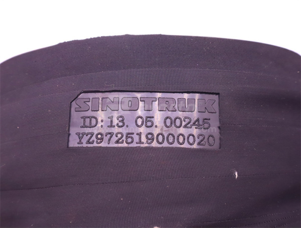 Патрубок воздухозаборника HOWO TX380 (оригинал)